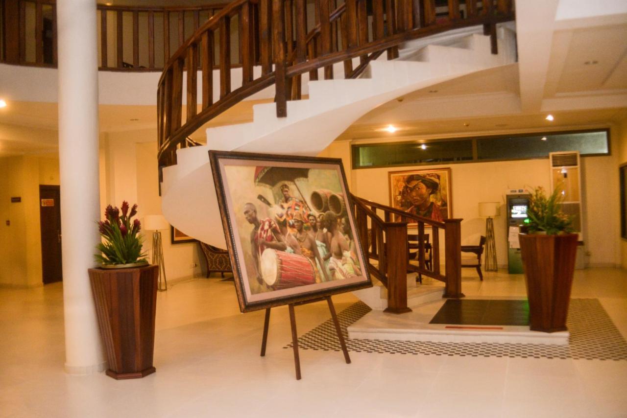 Hôtel Sancta Maria Lomé Exterior foto
