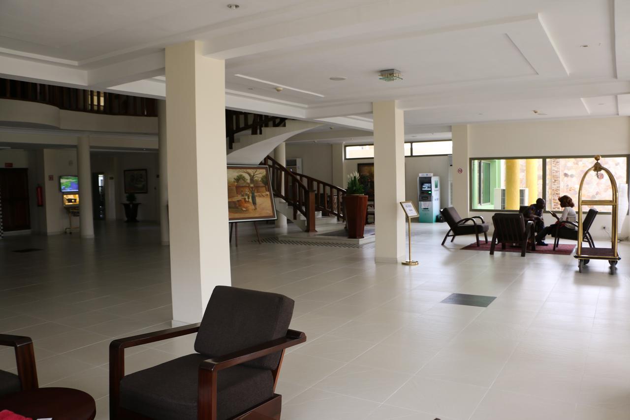 Hôtel Sancta Maria Lomé Exterior foto