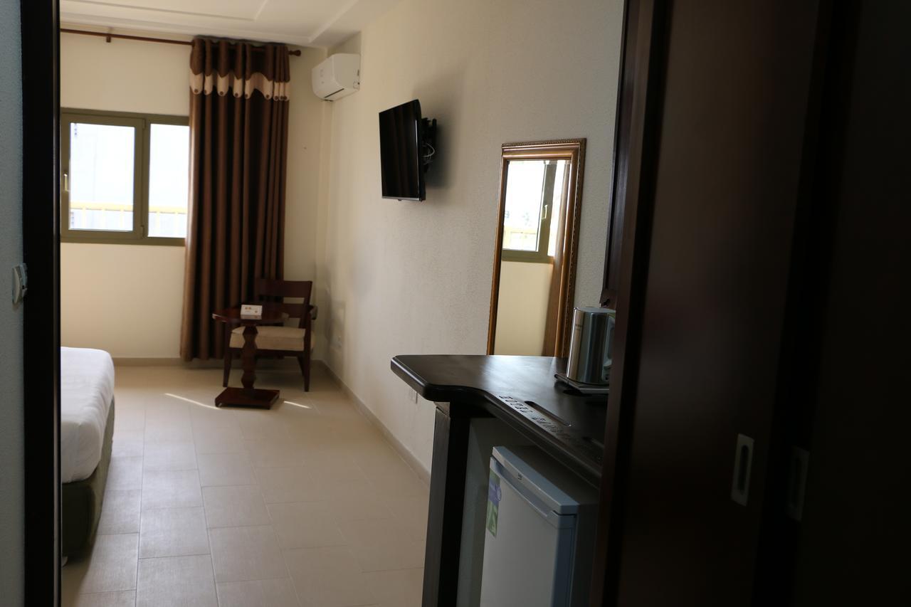 Hôtel Sancta Maria Lomé Exterior foto